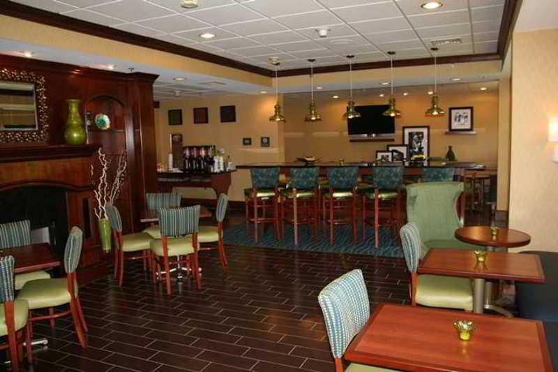 Hampton Inn Petersburg-Fort Gregg Adams Étterem fotó