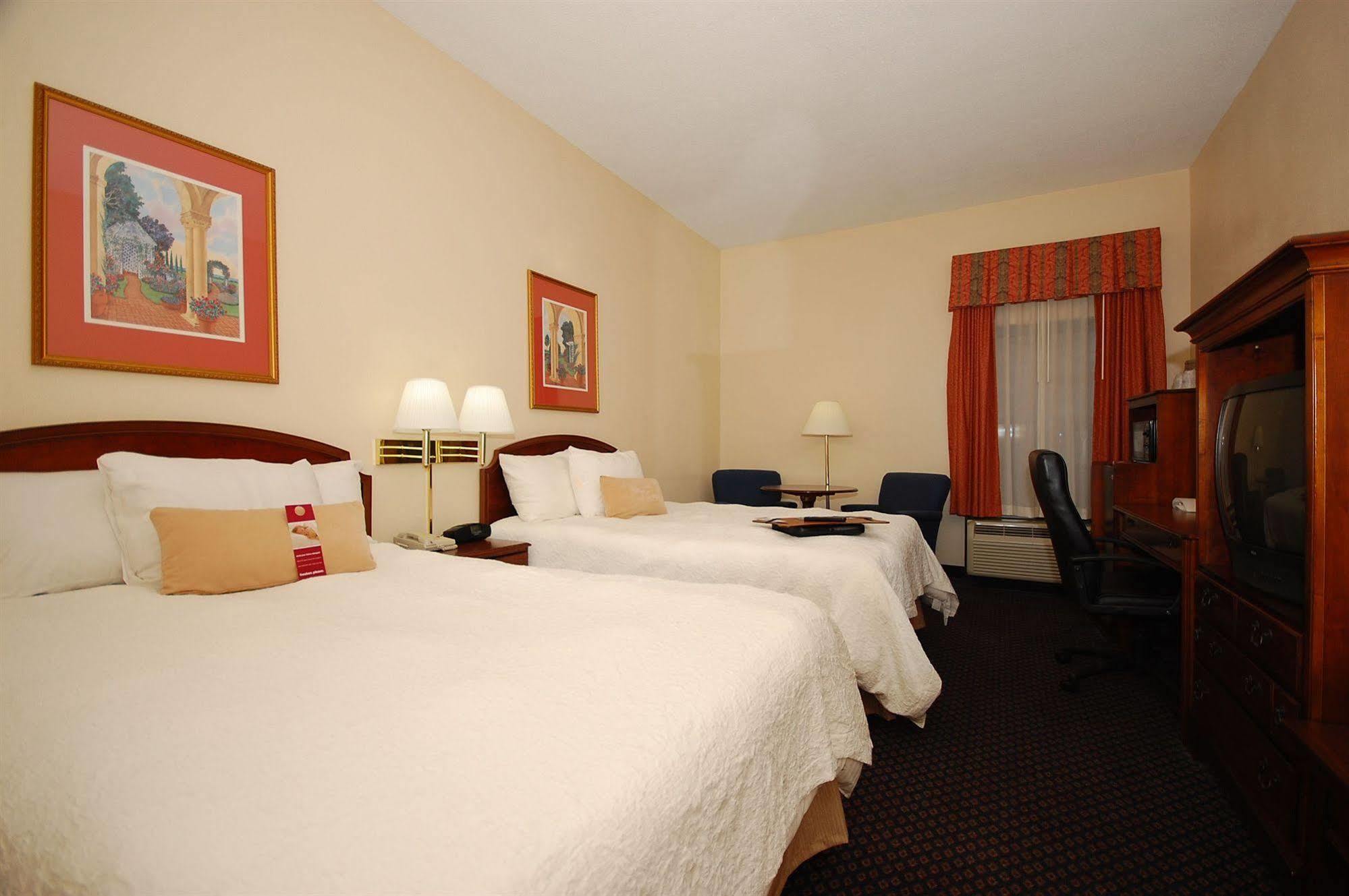 Hampton Inn Petersburg-Fort Gregg Adams Kültér fotó